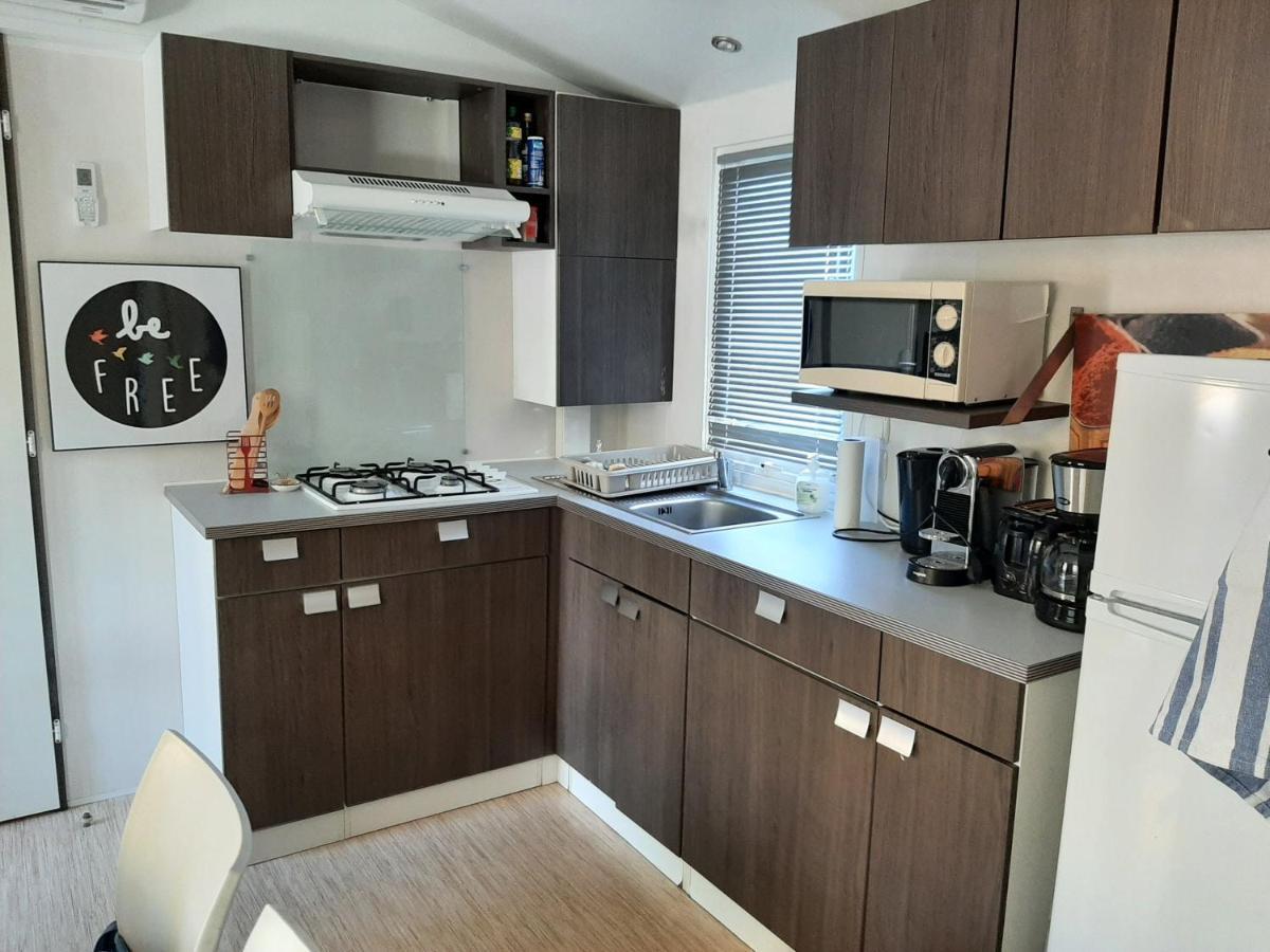 Mobile Home Entierement Equipe La Roque-d'Antheron Zewnętrze zdjęcie
